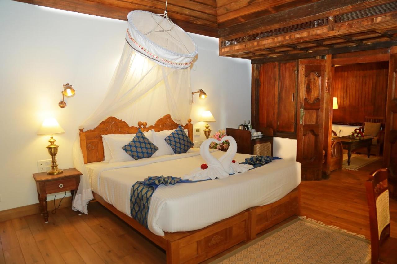 فندق Ayursoma Ayurveda Royal Retreat كوفالام المظهر الخارجي الصورة