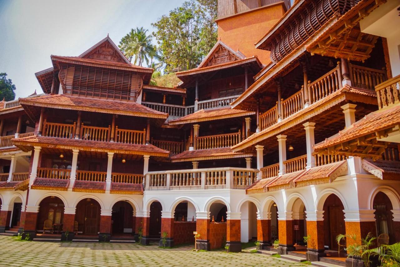فندق Ayursoma Ayurveda Royal Retreat كوفالام المظهر الخارجي الصورة